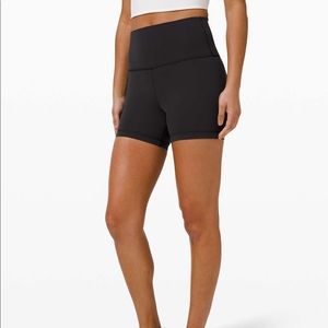 Black Lululemon High Rise Wunder Train 4” Shorts Size 4
